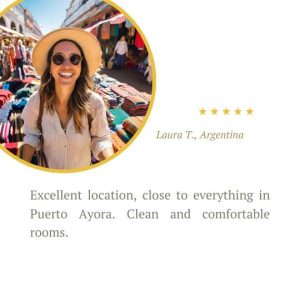 Laura T. de Argentina sonriendo en un mercado, dejando una reseña positiva sobre Galapagos Nomad.