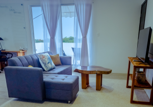 ocean_breeze_suite_living_room